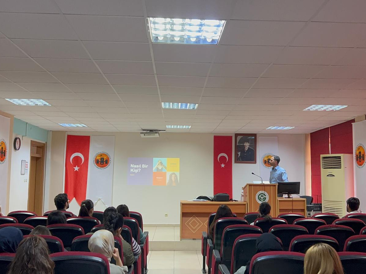 Kariyer Eğitimi Konulu Mesleki Gelişim Seminerimiz Yapıldı