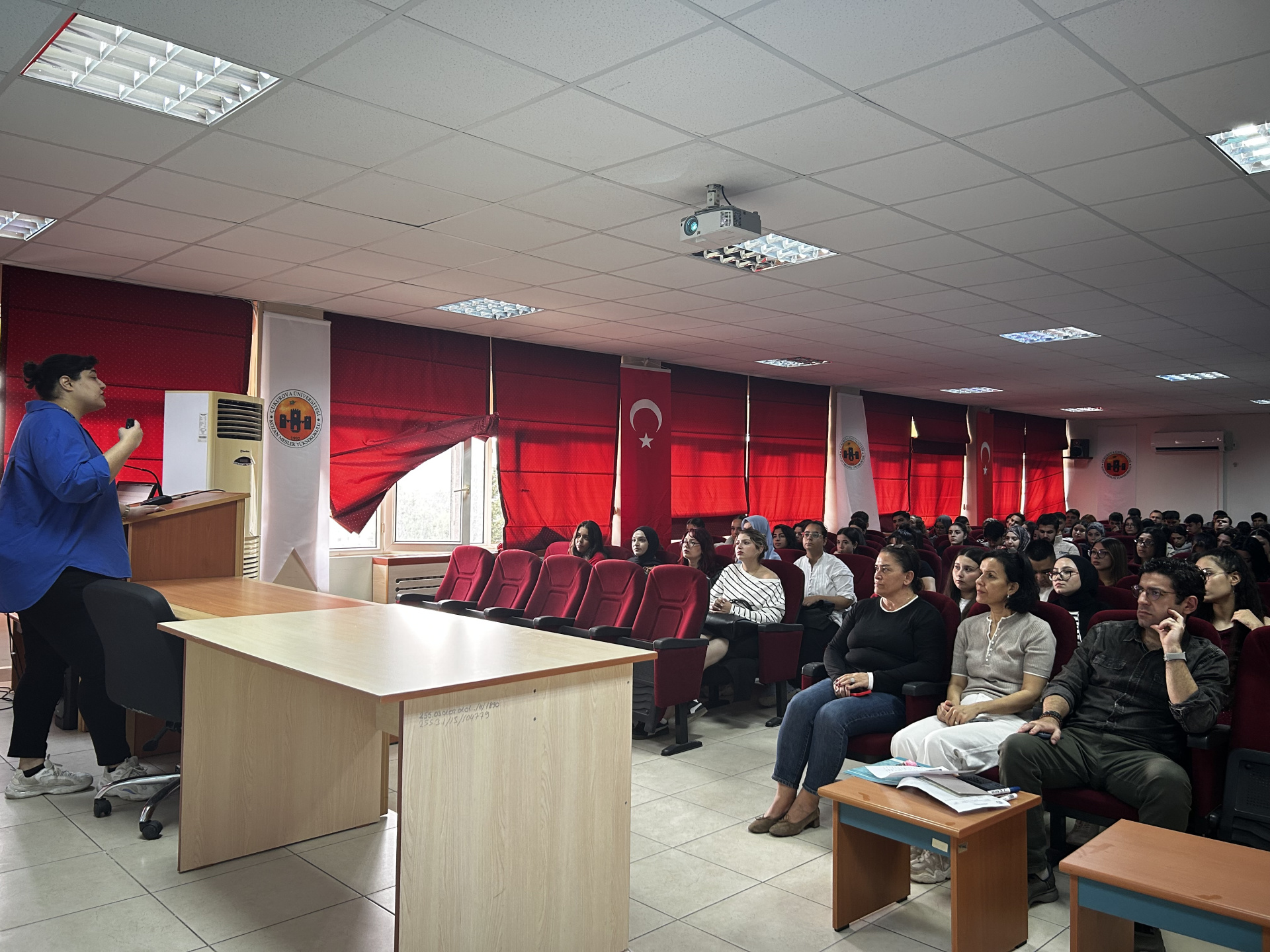 TÜBİTAK 2209-A/B Üniversite Öğrencileri Araştırma Projeleri Destekleme Programları Konulu Mesleki Gelişim Semineri Yapıldı
